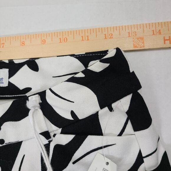 Old Navy  Women's The Diva Daisy Pant Black Hibiscus Skinny Ankle Slacks Size 0 - Picture 6 of 12